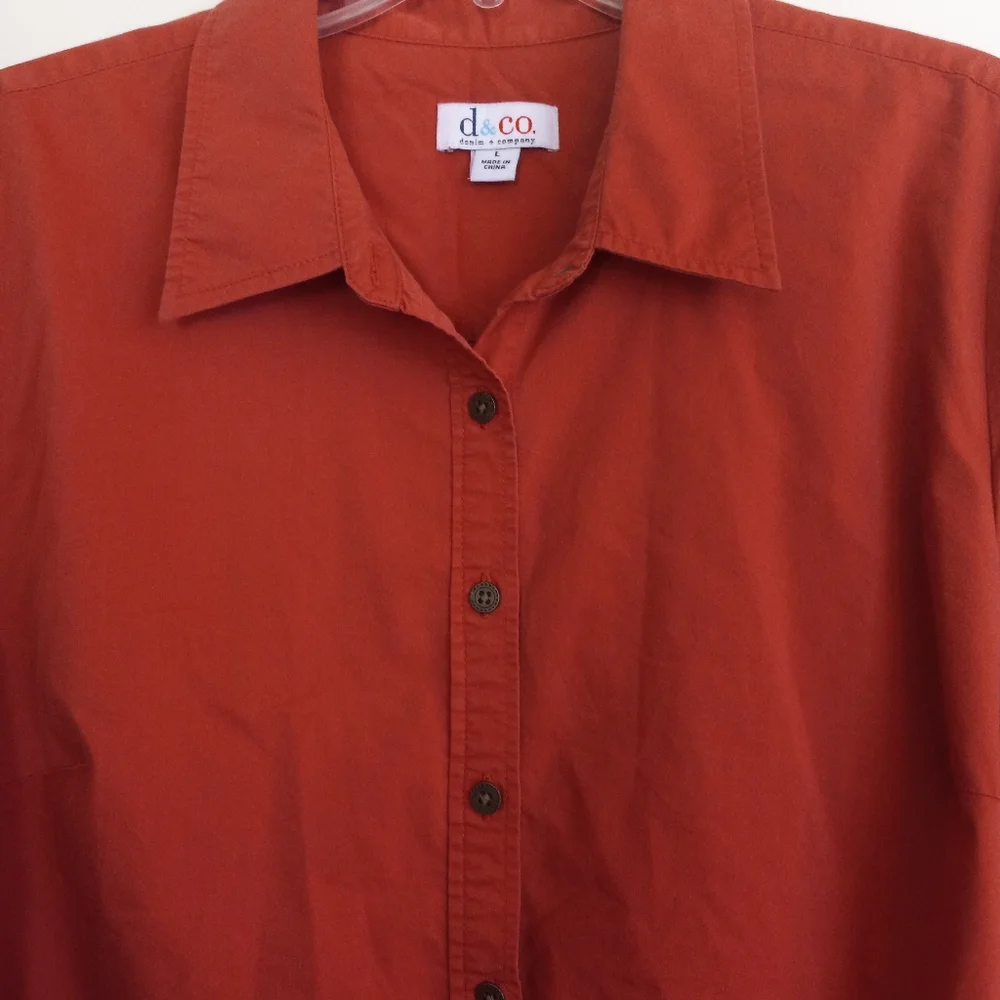 D & Co button front long sleeve women's top size L